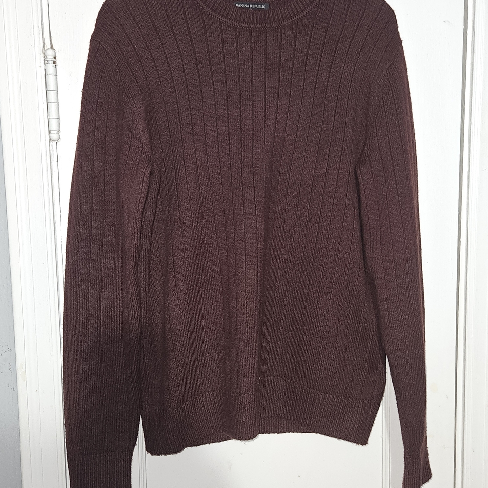 Banana Republic Men's Deep Burgundy Crewneck Sweater